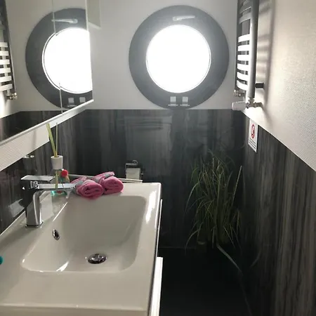 Hausboot Captains Boat Apartman